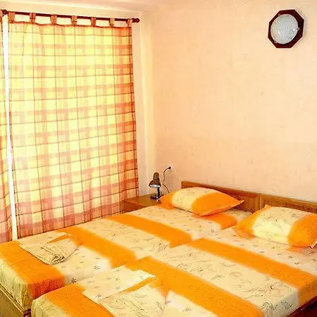 Svetlina 2* Kiten (Burgas)